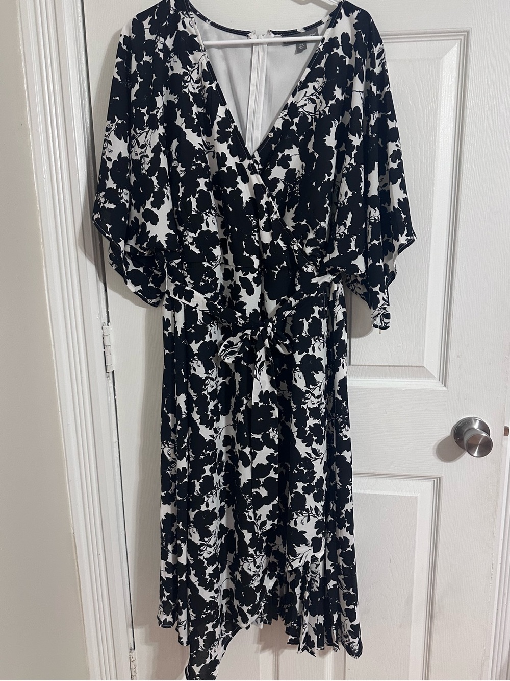 Jessica London Black White Floral Midi pleated Dress Plus Size 20W